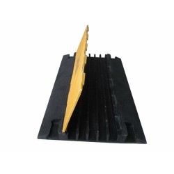 500MM X 55MM HEIGHT CABLE TRUNKING, YELLOW/BLACK, TOTAL LENGTH 900MM