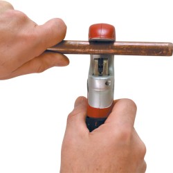 Kennedy.3-30mm SPRING LOADED AUTOMATIC PIPE CUTTER Kennedy.3-30mm SPRING LOADED AUTOMATIC PIPE CUTTER